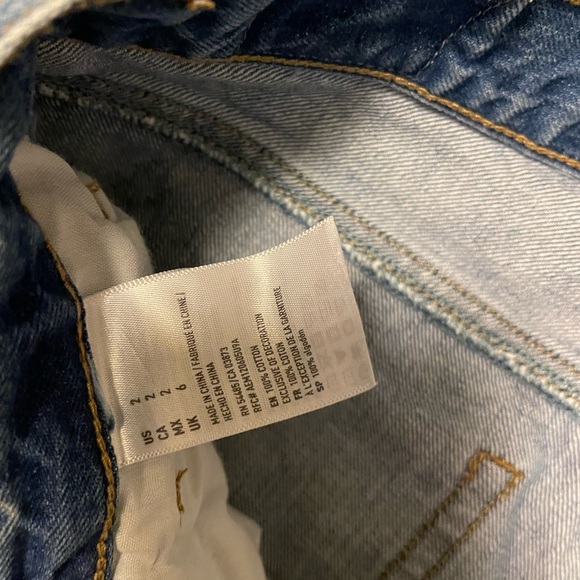 American Eagle Shorts - Picture 2 of 3